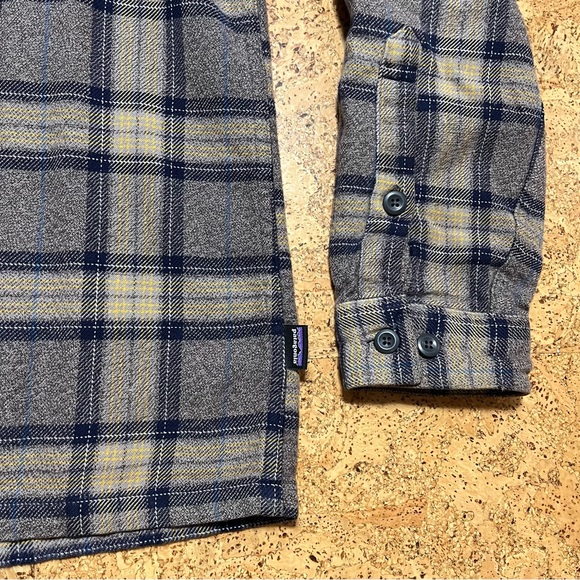Patagonia Fjord Migration Plaid Forge Grey Organic Cotton Button Down Shirt Sz M - Picture 4 of 10